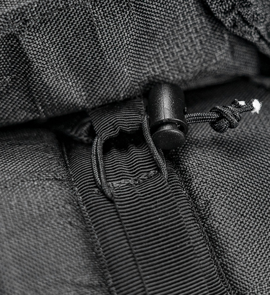 【Zpacks】ゼットパックス Shoulder Pouch w/Zipper "Jet Black"