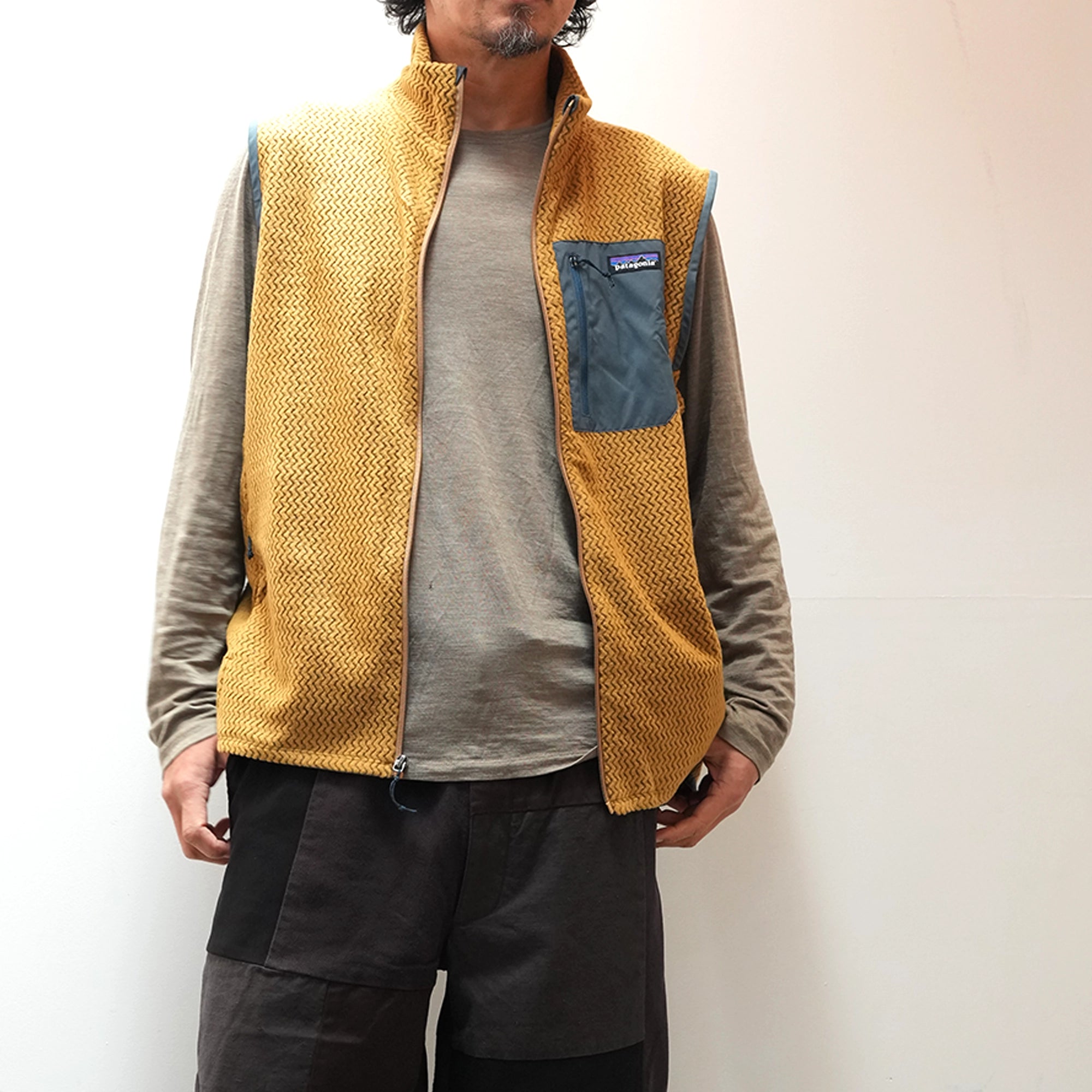 patagonia パタゴニア R1 Air Fleece Vest – Yosemite