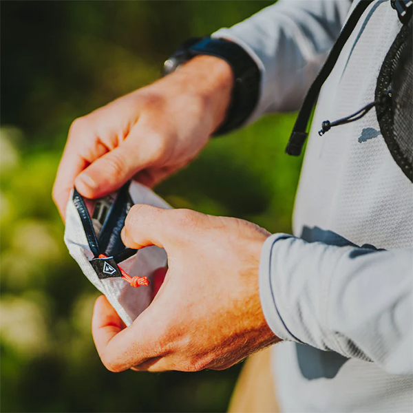 【Hyperlite Mountain Gear】ハイパーライトマウンテンギア Trail Wallet ”White” ※ネコポス可