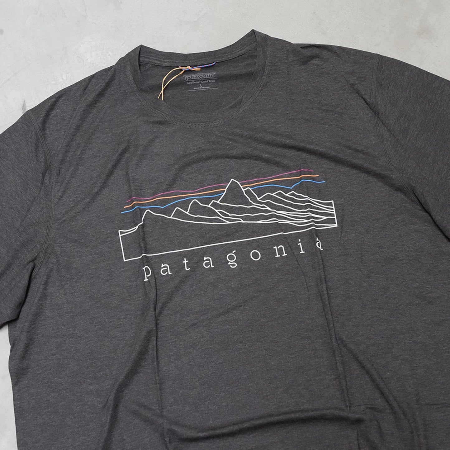 【patagonia】パタゴニア men's Capilene Cool Trail Shirt(Stratapeaks) ※ネコポス可