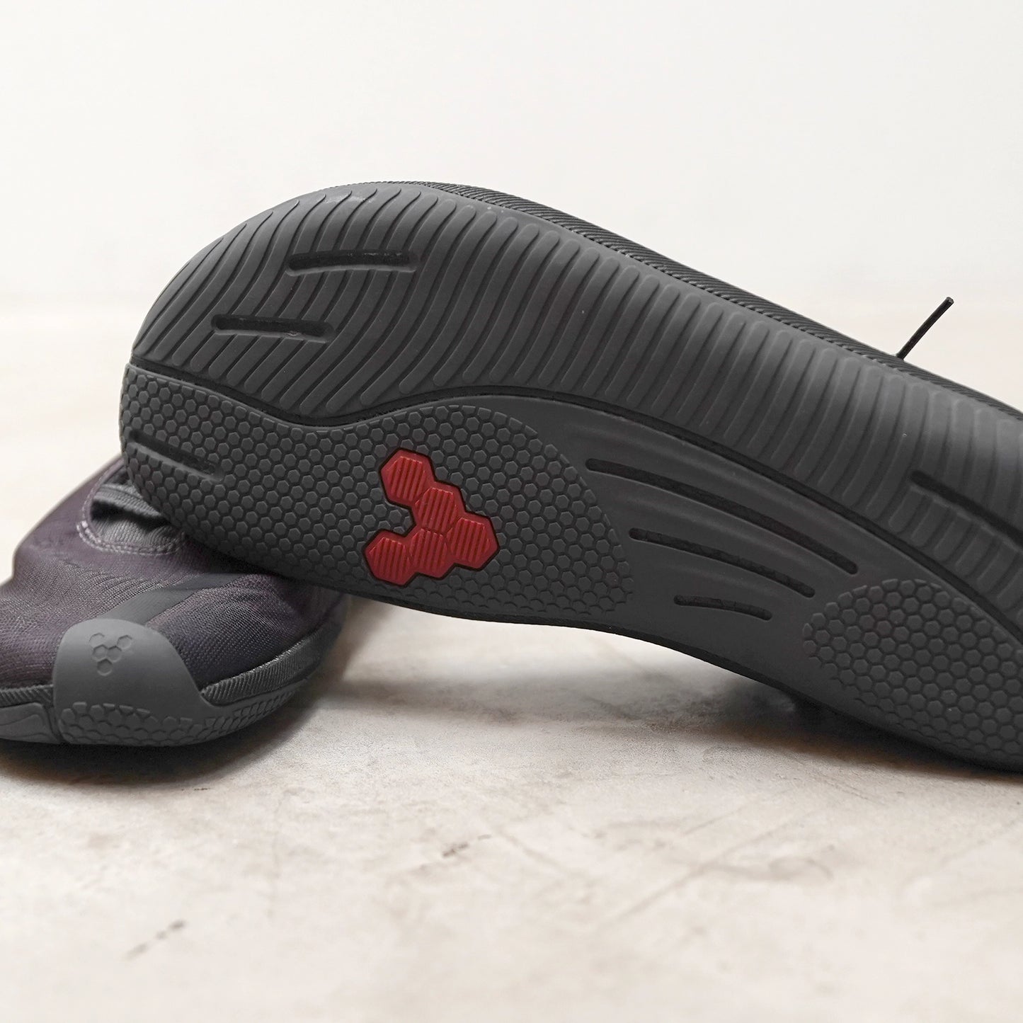 【VIVOBAREFOOT】ヴィヴォ ベアフット men's Primus Flow "2Color"