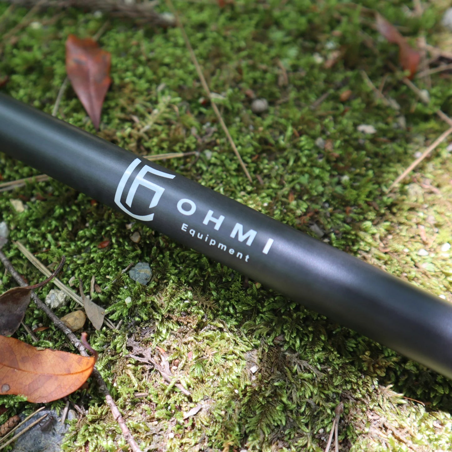 【OHMI Equipment】オウミエクイップメント Carbon Fiber Trekking Pole "Black"