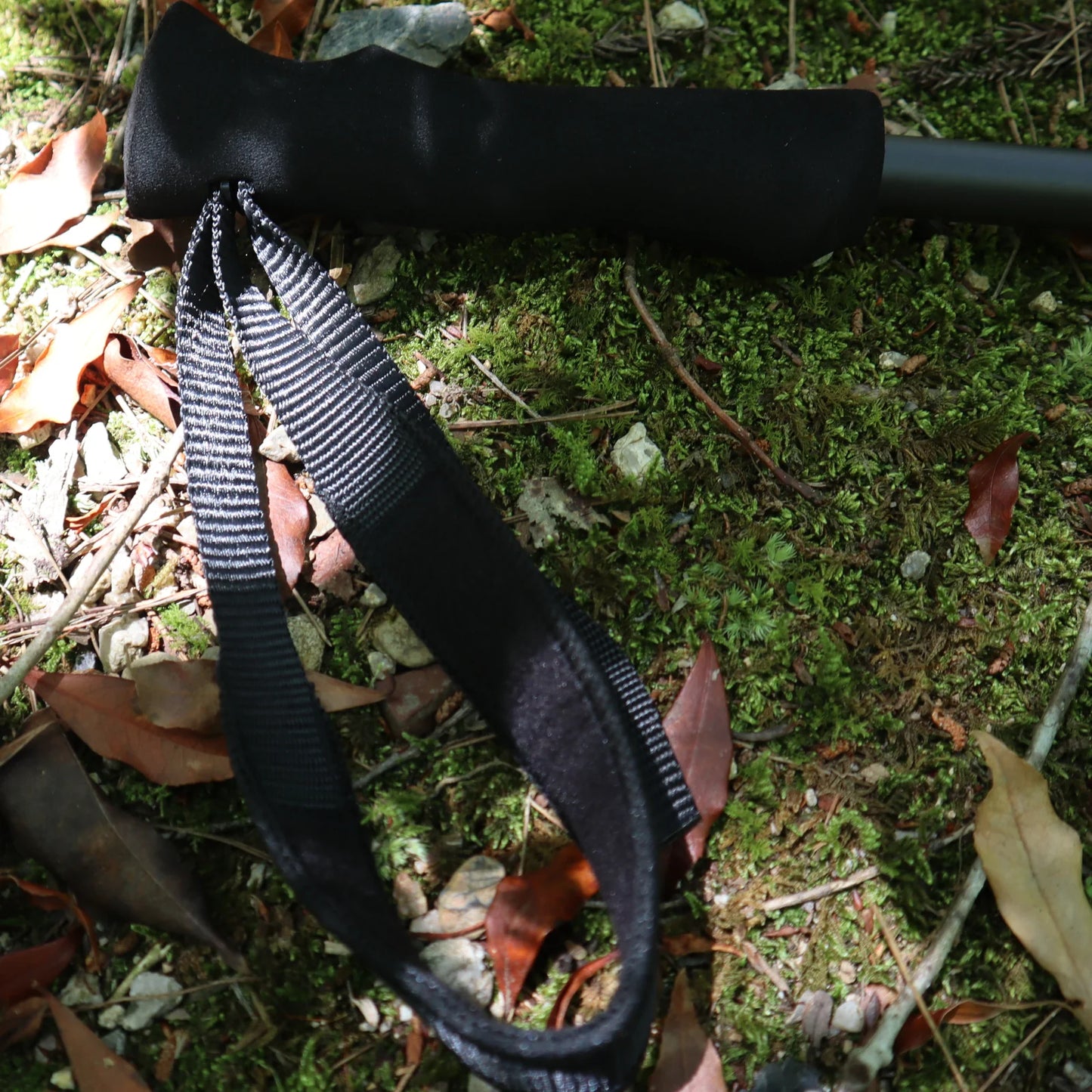 【OHMI Equipment】オウミエクイップメント Carbon Fiber Trekking Pole "Black"