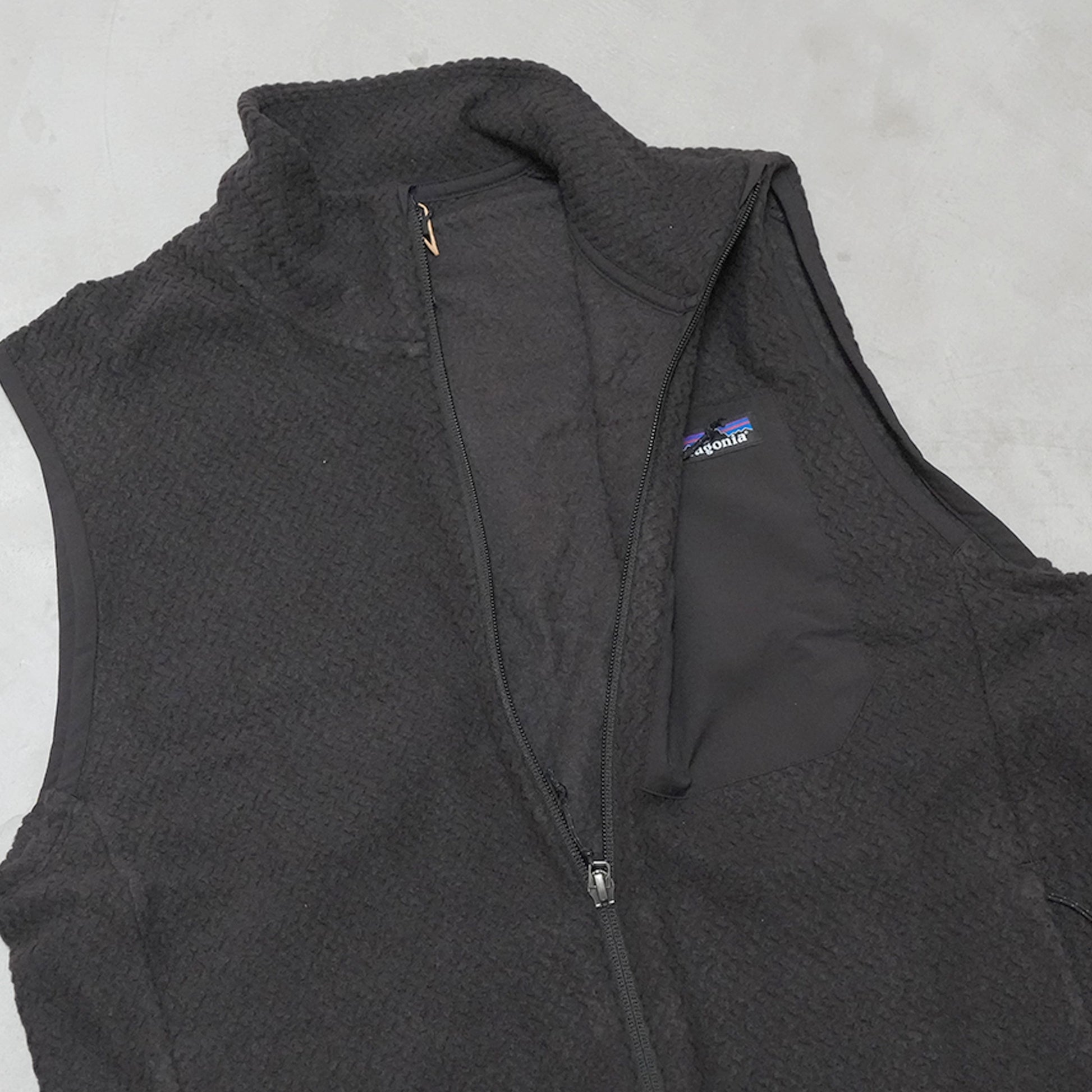patagonia パタゴニア R1 Air Fleece Vest – Yosemite patagonia パタゴニア R1 Air Fleece Vest – Yosemite