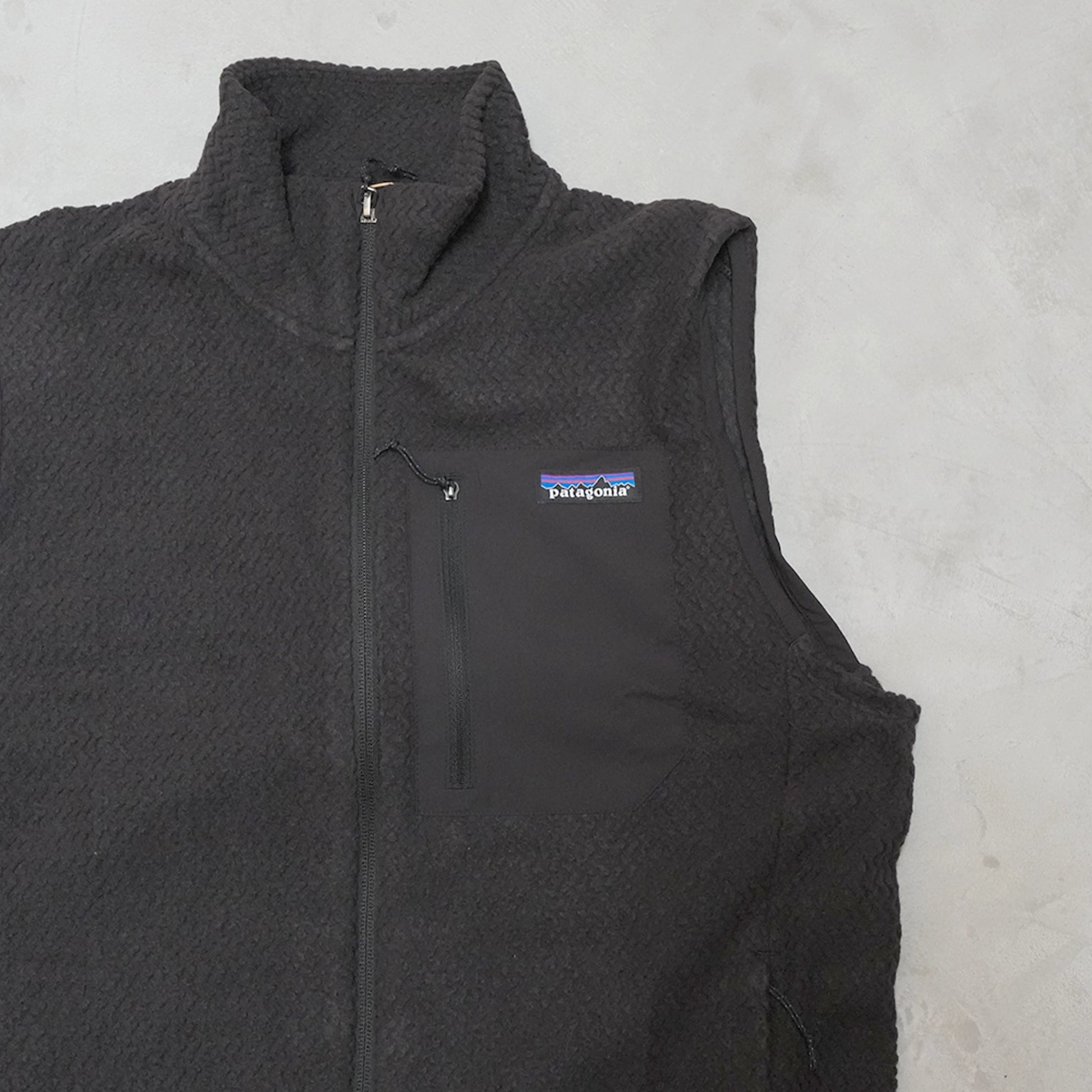 patagonia パタゴニア R1 Air Fleece Vest – Yosemite patagonia パタゴニア R1 Air Fleece Vest – Yosemite