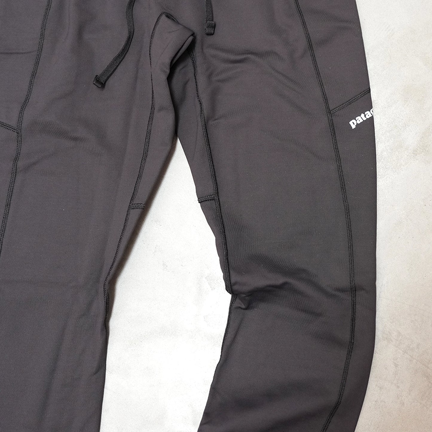 【patagonia】パタゴニア women's Peak Mission Tights 27in "Black" ※ネコポス可