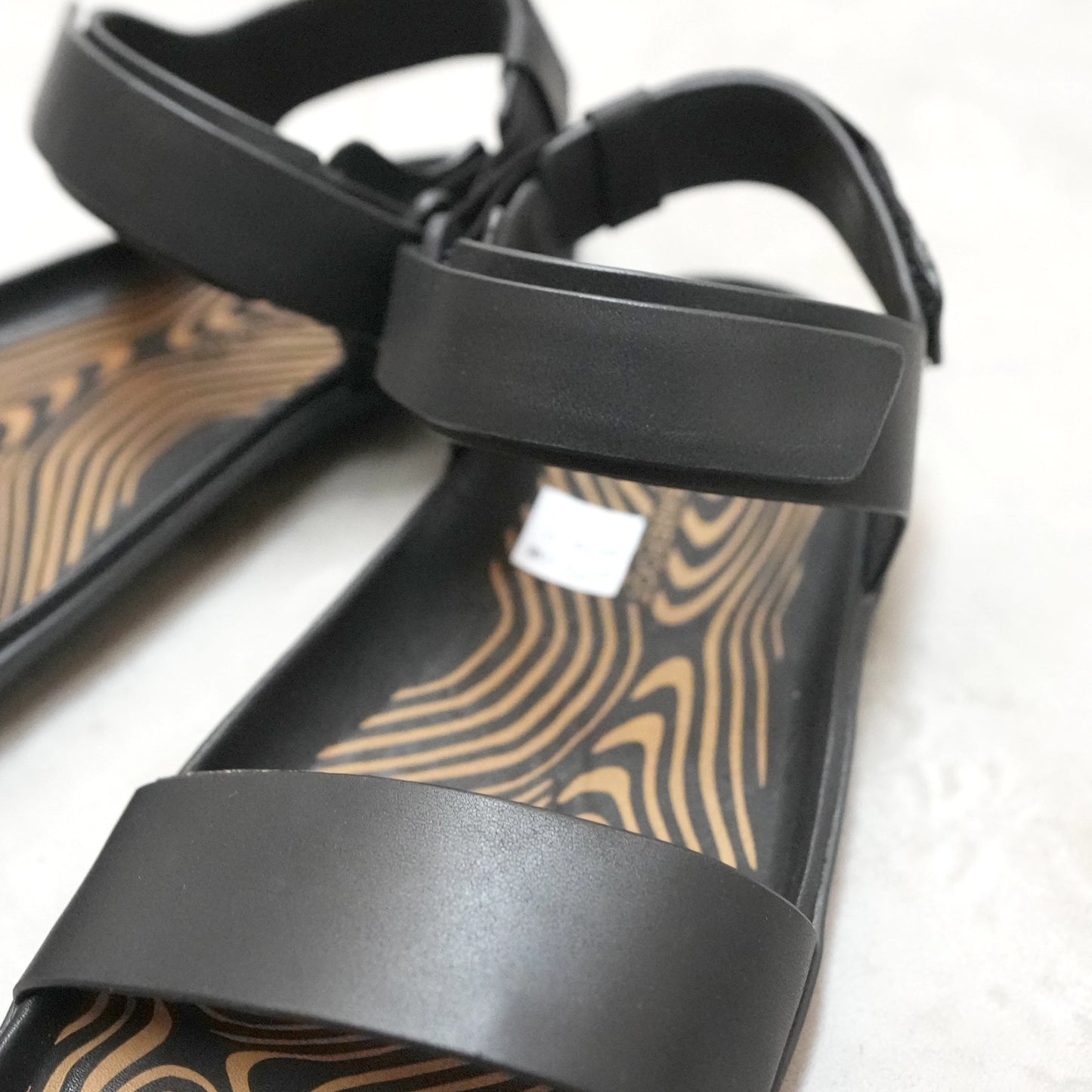 【VIVOBAREFOOT】ヴィヴォ ベアフット women's Sensus YIN Sandal "2Color"