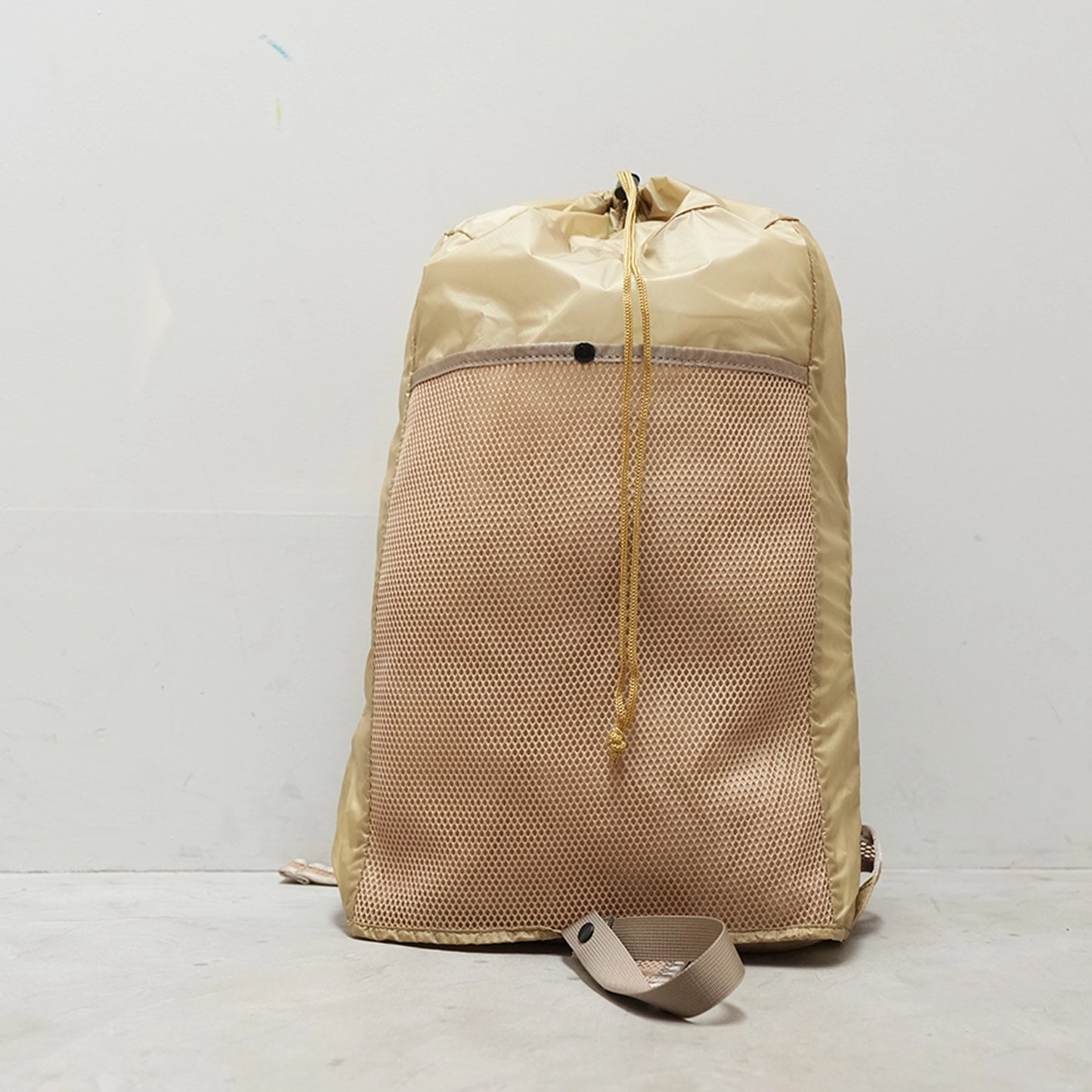 【BURLAP OUTFITTER】バーラップアウトフィッター Folding Day Pack "2Color"