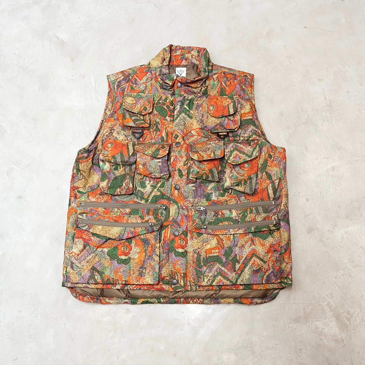 【South2 West8】サウスツーウエストエイト men's Multi-Pocket	Zipped Padding Vest-Cotton Ripstop/Printed "EZO	Forest"