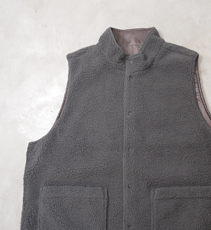 【South2 West8】サウスツーウエストエイト men's Reversible. Vest-P.Fleece/N.Ripstop "Black"