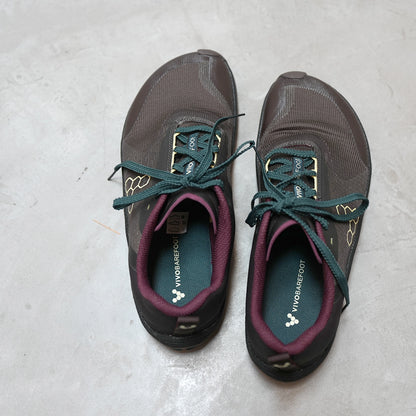 【VIVOBAREFOOT】ヴィヴォ ベアフット women's Primus Trail Flow "Chocolate Torte"