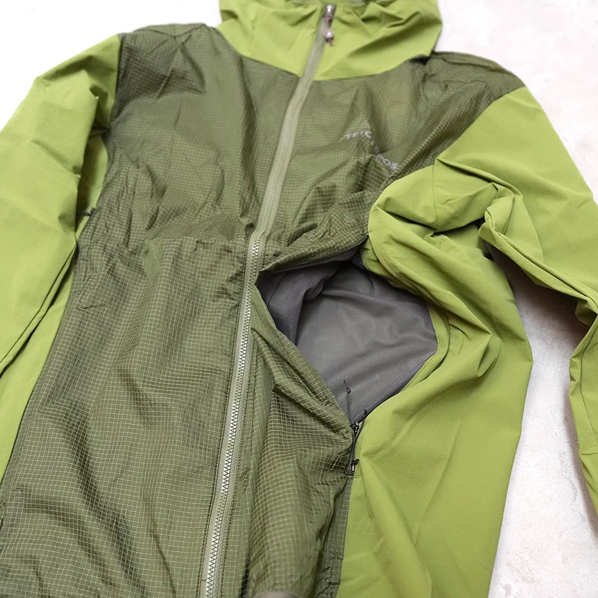 Teton Bros. アウター(メンズ) HPPE WIND HOODY  M  ARMY GREEN Teton Bros ティートンブロス HPPE Wind Hoody – Yosemite