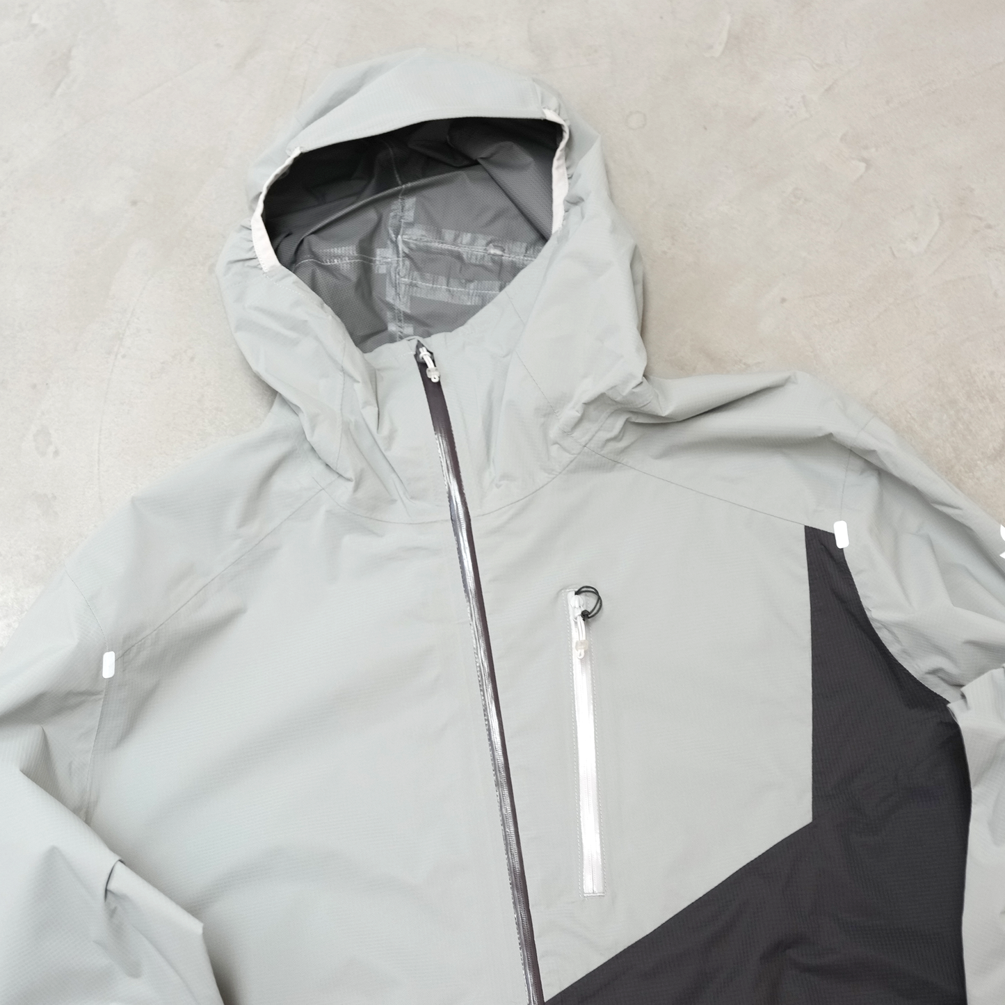 【Rab】ラブ men's Downpour Trail Light Jacket "2Color"