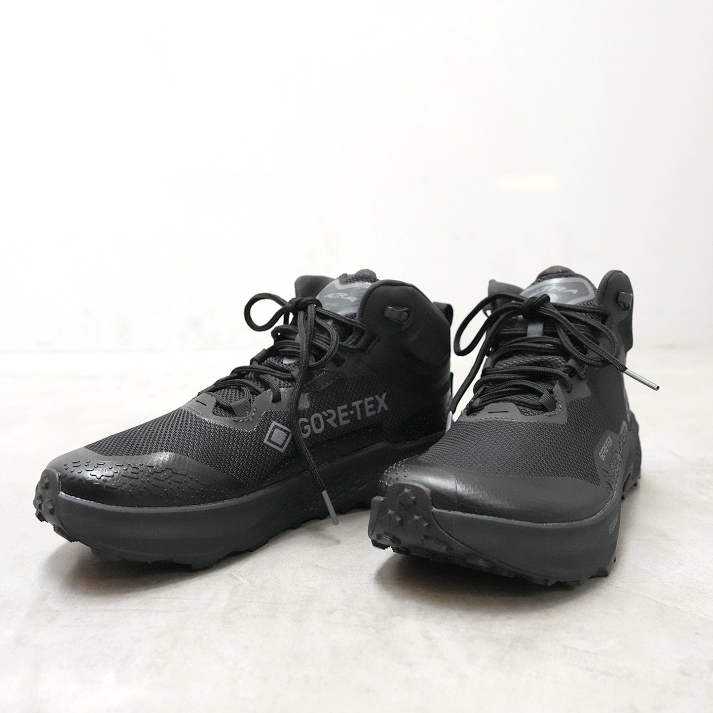 【ALTRA】アルトラ men's Timp 6 Mid GTX "Black×Black"