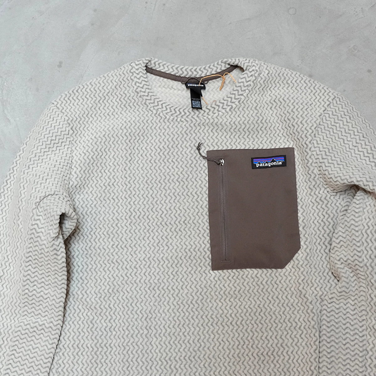 【patagonia】パタゴニア men's R1 Air Crew "3Color"