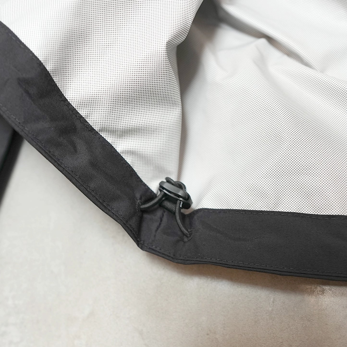 【and wander】アンドワンダー women's 2.5L hiker rain jacket "2Color"