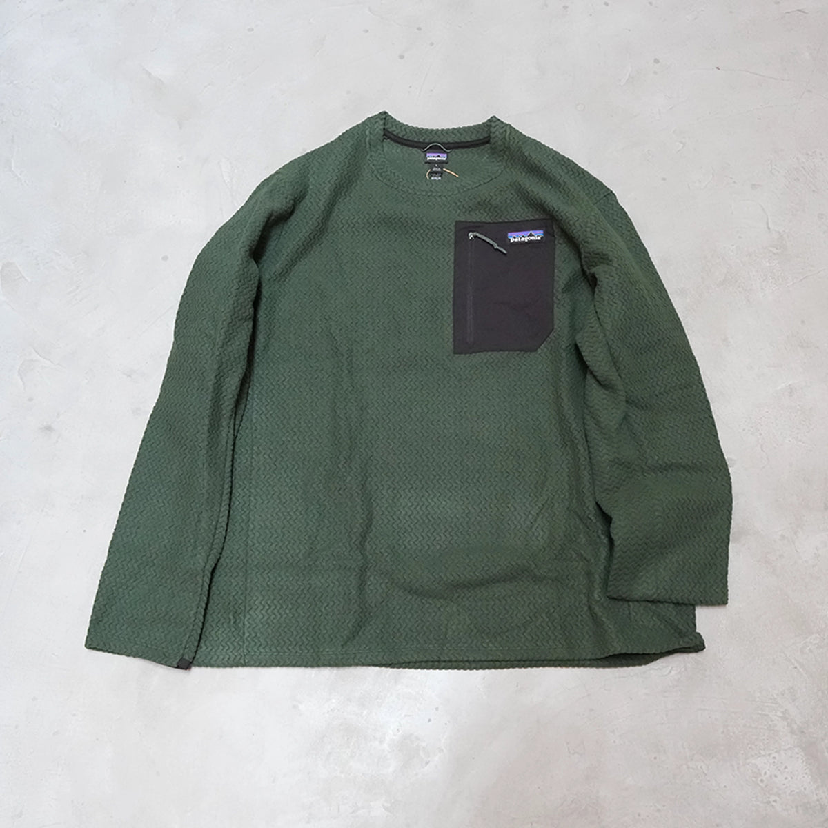 【patagonia】パタゴニア men's R1 Air Crew "3Color"