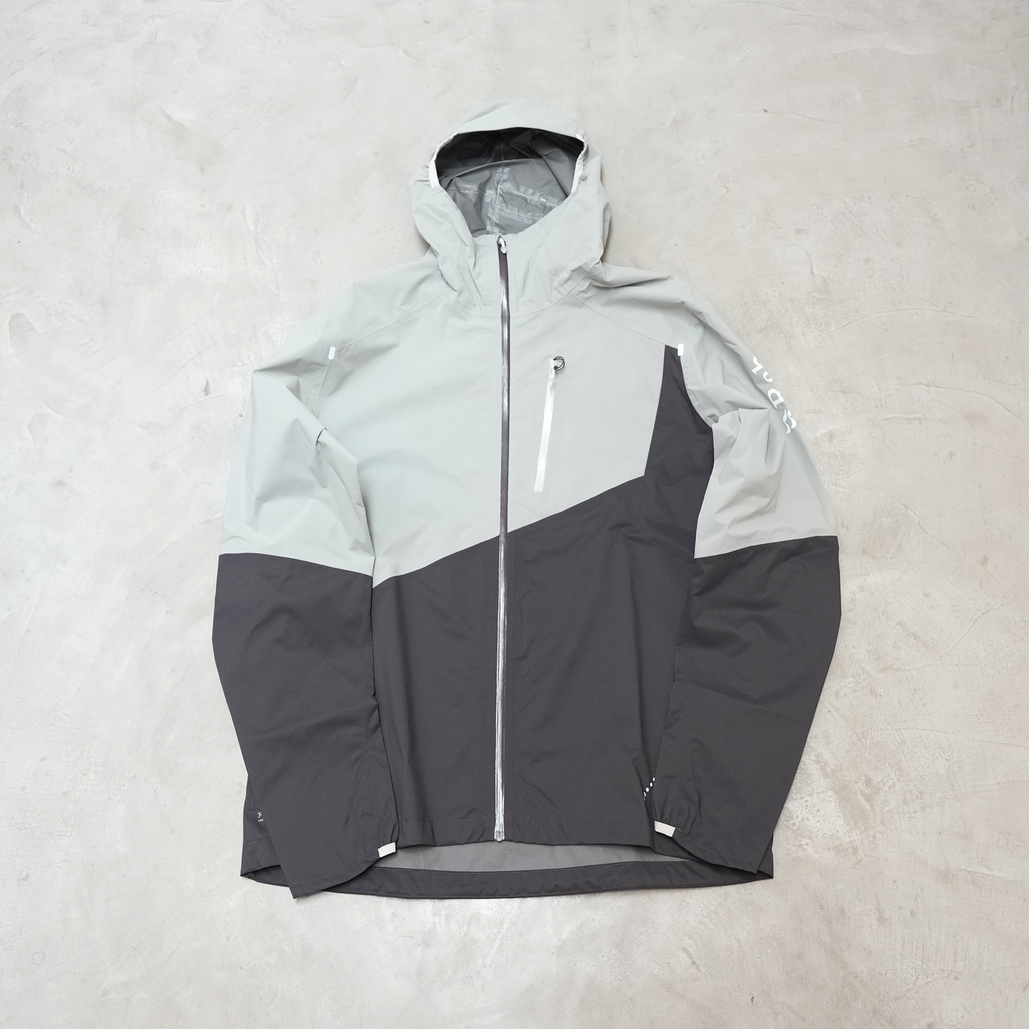 【Rab】ラブ men's Downpour Trail Light Jacket "2Color"