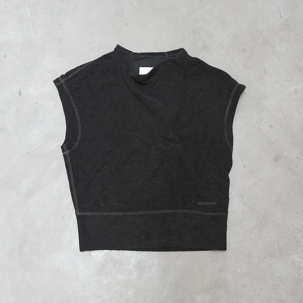 【and wander】アンドワンダー women's PE warm pile vest "2Color"