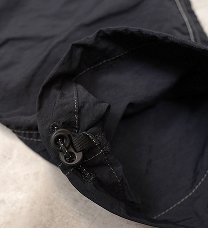 【and wander】アンドワンダー men's NY taffeta hiker 2way pants "Black"