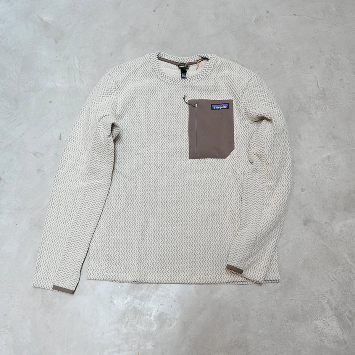 【patagonia】パタゴニア men's R1 Air Crew "3Color"