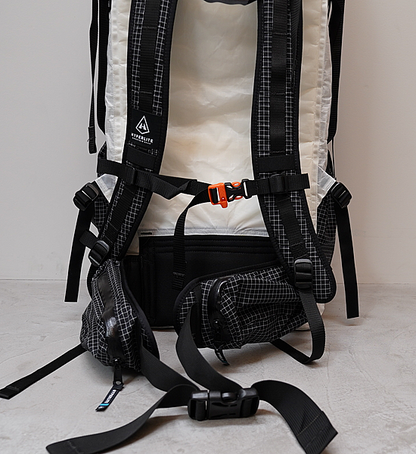 【Hyperlite Mountain Gear】ハイパーライトマウンテンギア 2400(40L) Junction ”White”