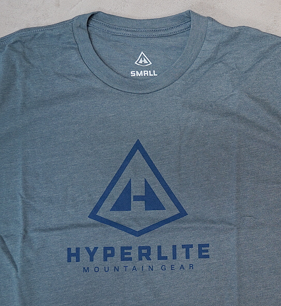 【Hyperlite Mountain Gear】ハイパーライトマウンテンギア Vertical Logo Tee ”3Color”  ※ネコポス可