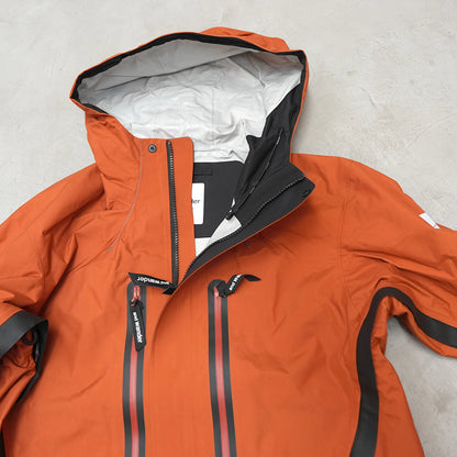 【and wander】アンドワンダー women's 2.5L hiker rain jacket "2Color"