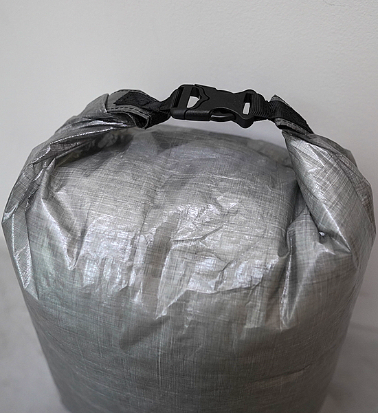 【DUTCHWARE】ダッチウエア Dry Sacks Wuth Dyneema Conposite Fabric M "Gray" ※ネコポス可