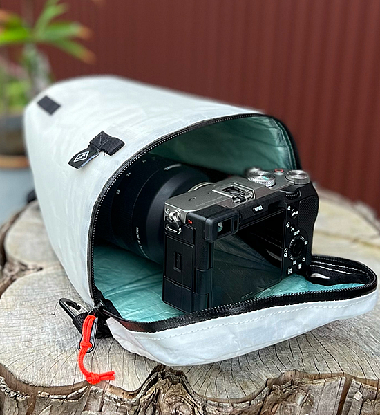 Hyperlite Mountain Gear ハイパーライトマウンテンギア Camera Pod Hyperlite Mountain Gear ハイパーライトマウンテンギア Camera Pod