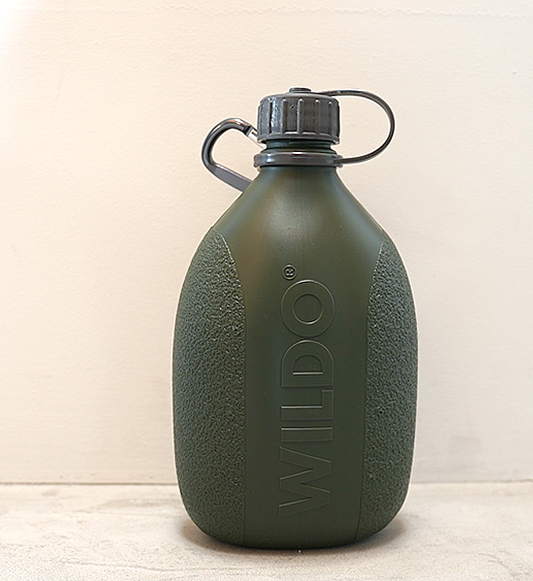 【WILDO】ウィルドゥ Hiker Bottle "Olive"