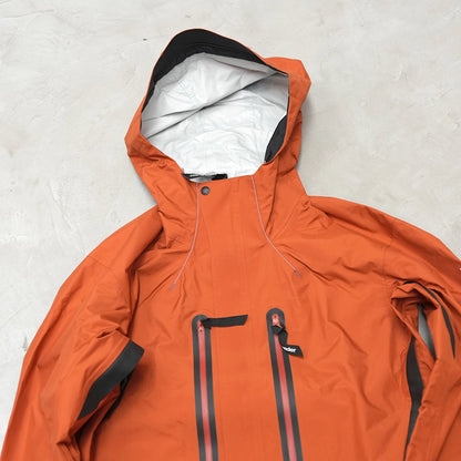 【and wander】アンドワンダー women's 2.5L hiker rain jacket "2Color"