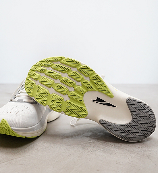 【ALTRA】アルトラ men's Vanish Tempo "Gray×Lime"