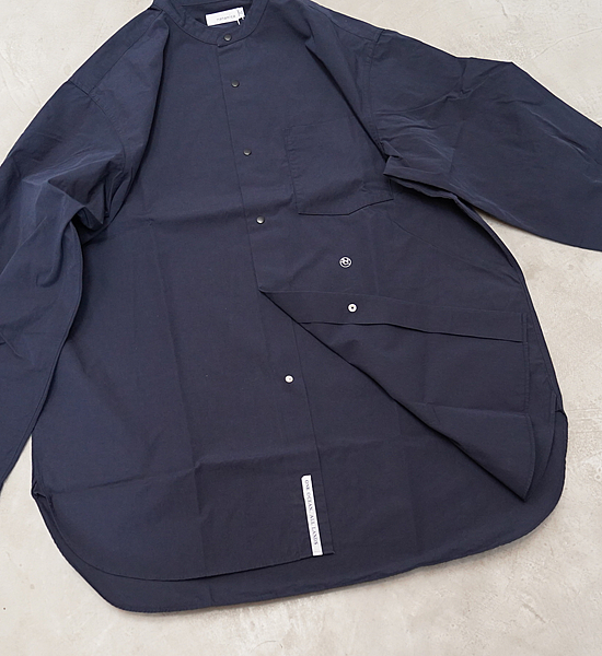 【nanamica】ナナミカ men's Band Collar Wind Shirt "2Color"