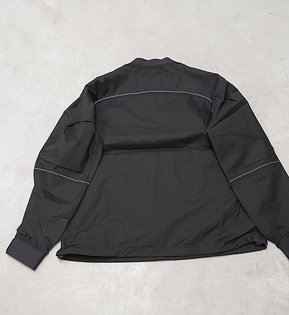 【and wander】アンドワンダー women's breath rip pullover jacket "Black"