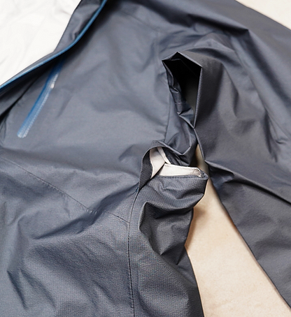 【Teton Bros】ティートンブロス unisex Feather Rain Full Zip Jacket "2Color"