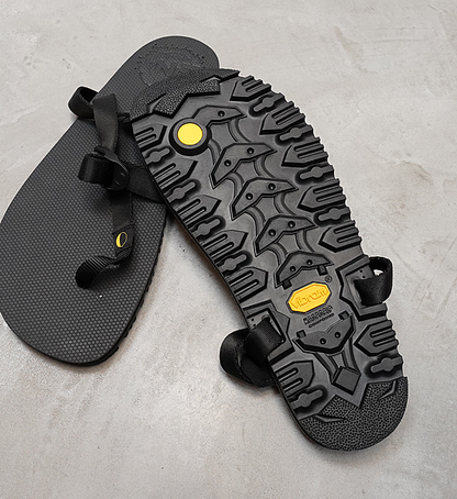 【LUNA SANDALS】ルナサンダル Retro Oso Flaco "Black"