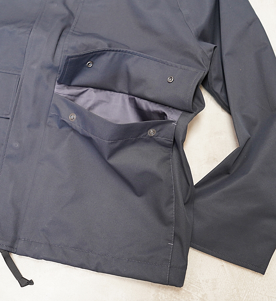 【nanamica】ナナミカ women's 2L GORE-TEX Cruiser Jacket "Navy"