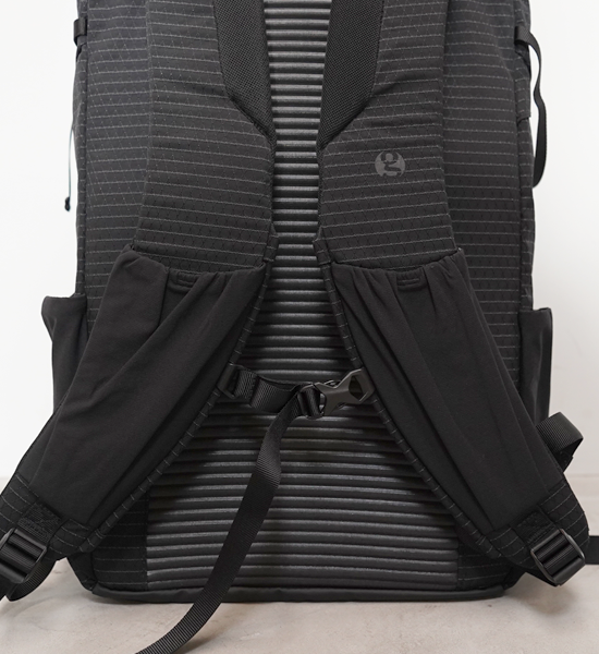 【Gossamer Gear】ゴッサマーギア Vagabond Jet R "Black"