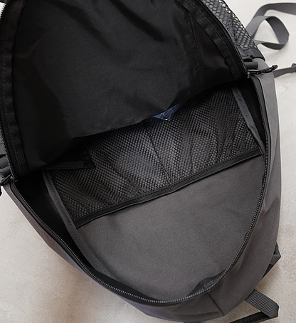 【and wander】アンドワンダー PE/CO 20L daypack "2Color"