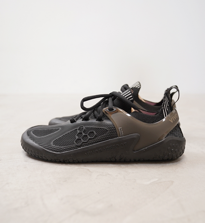 【VIVOBAREFOOT】ビボベアフット men's Motus Strength "Obsidian"