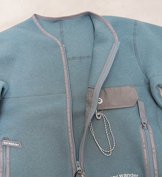 【and wander】アンドワンダー women's wool fleece cardigan "3Color"