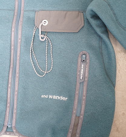 【and wander】アンドワンダー women's wool fleece cardigan "3Color"