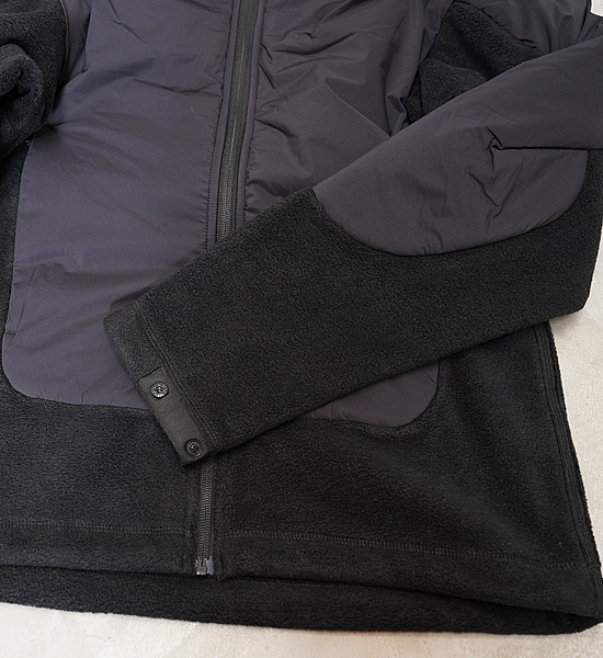 【and wander】アンドワンダー men's top fleece jacket "Black"