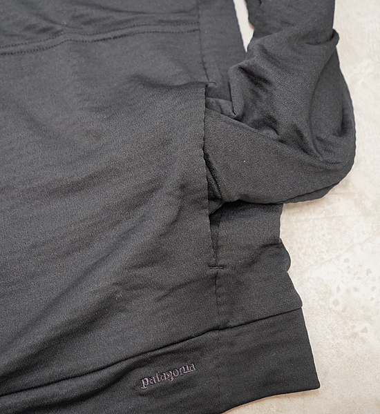 【patagonia】パタゴニア men's Capilene Thermal Hoody "2Color"