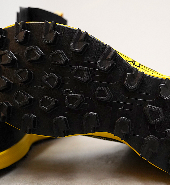 【LA SPORTIVA】ラ・スポルティバ Cyklon Cross GTX ”BlackYellow”