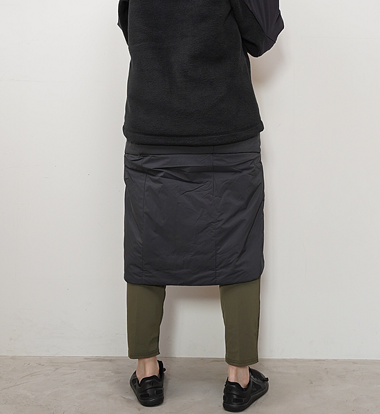 【and wander】アンドワンダー women's top fleece skirt "2Color"