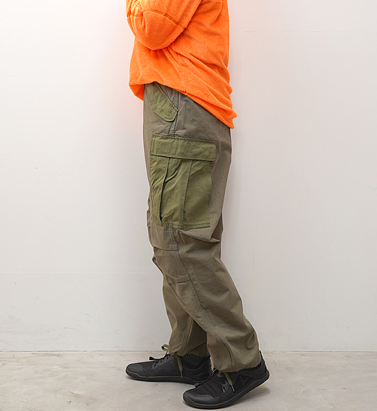 【nanamica】ナナミカ women's Cargo Pants "Khaki"