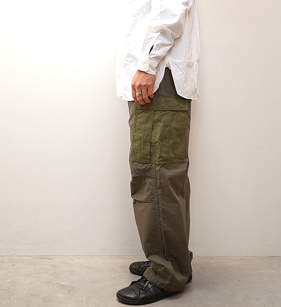 【nanamica】ナナミカ men's Cargo Pants "Khaki"