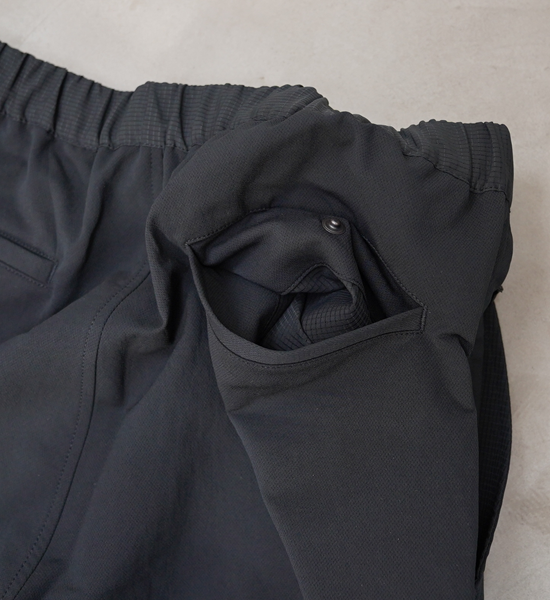 【nanamica】ナナミカ men's ALPHADRY Wide Easy Pants "Black"